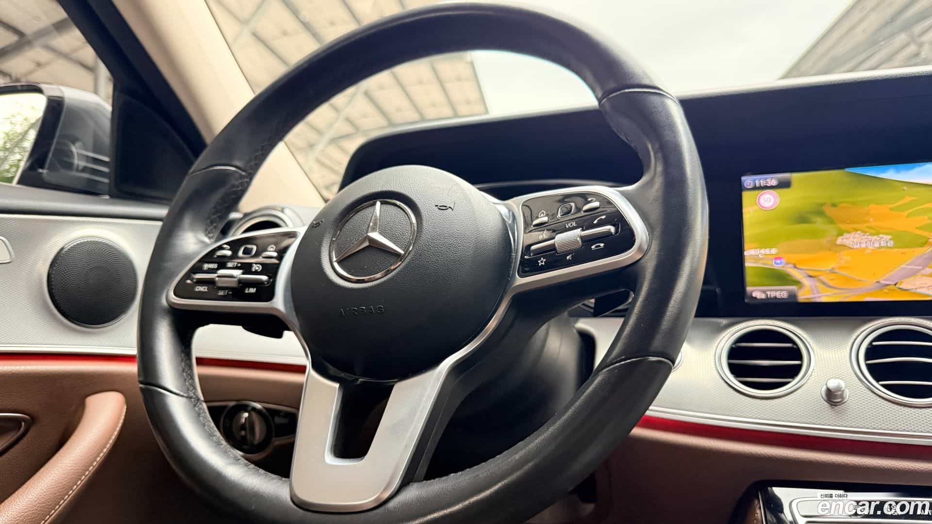 E-Class Mercedes-Benz 2019.1-OPTION-016