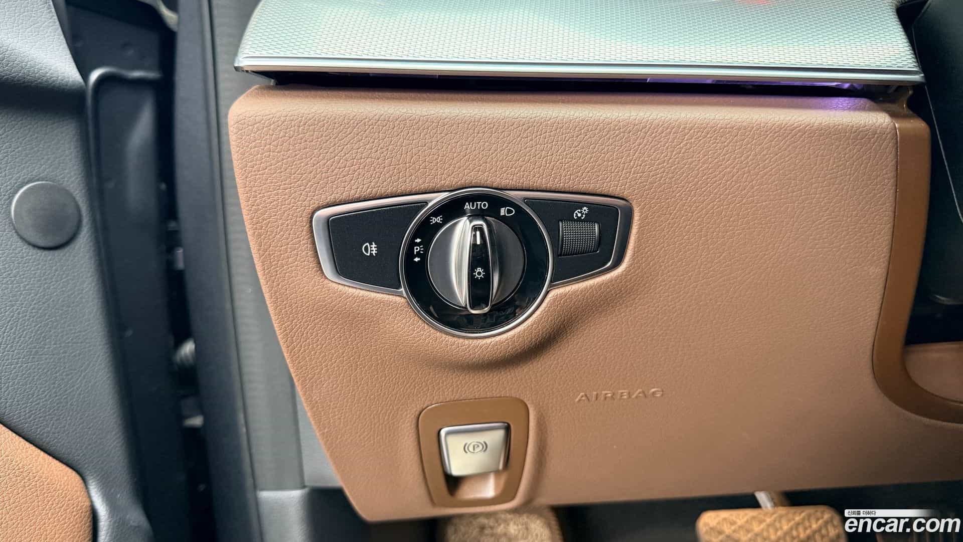 E-Class Mercedes-Benz 2019.1-OPTION-019