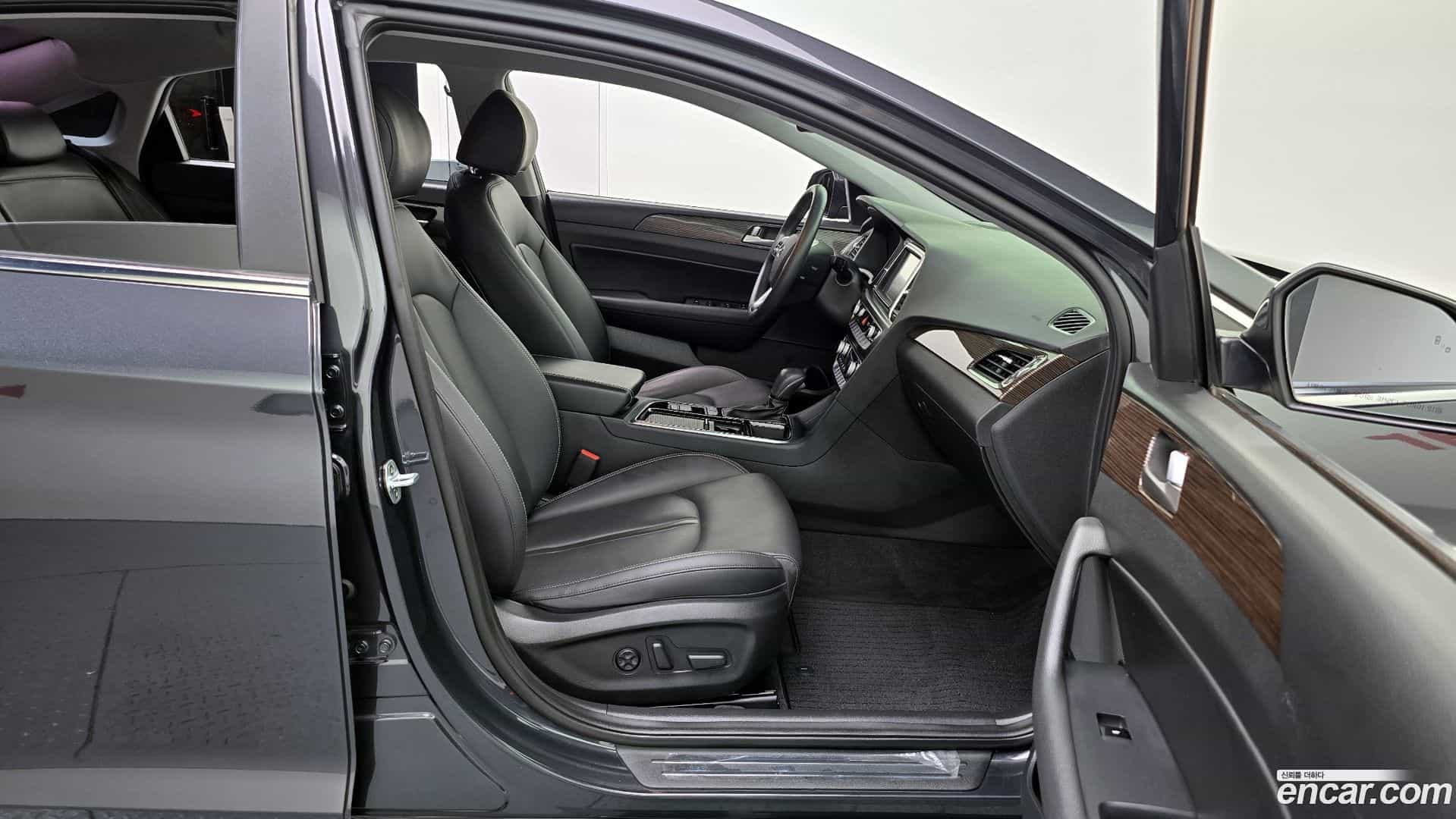 Sonata Hyundai 2017.4-OPTION-015