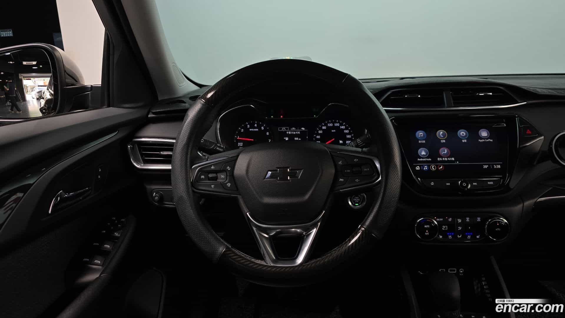 Trailblazer Chevrolet 2021.8-OPTION-016