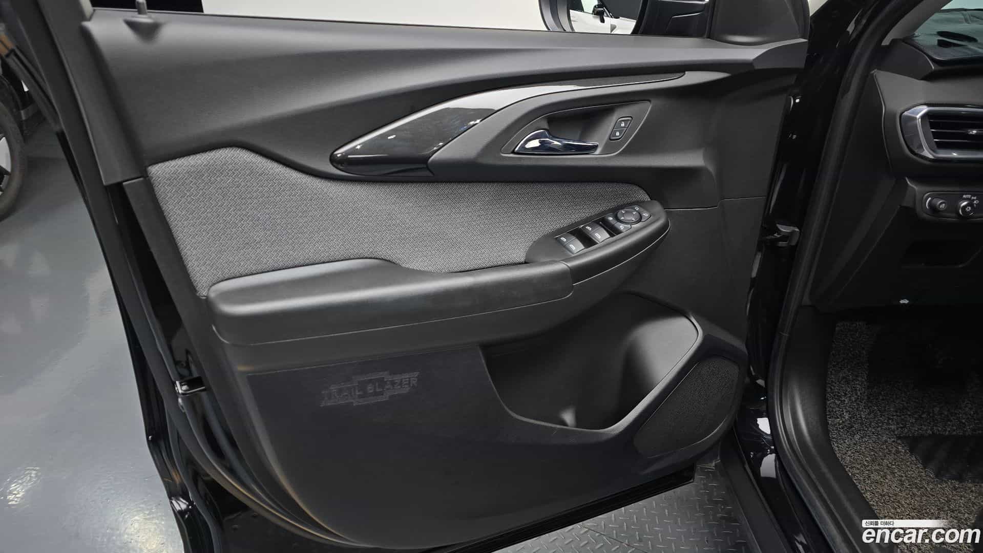 Trailblazer Chevrolet 2021.8-INNER-034