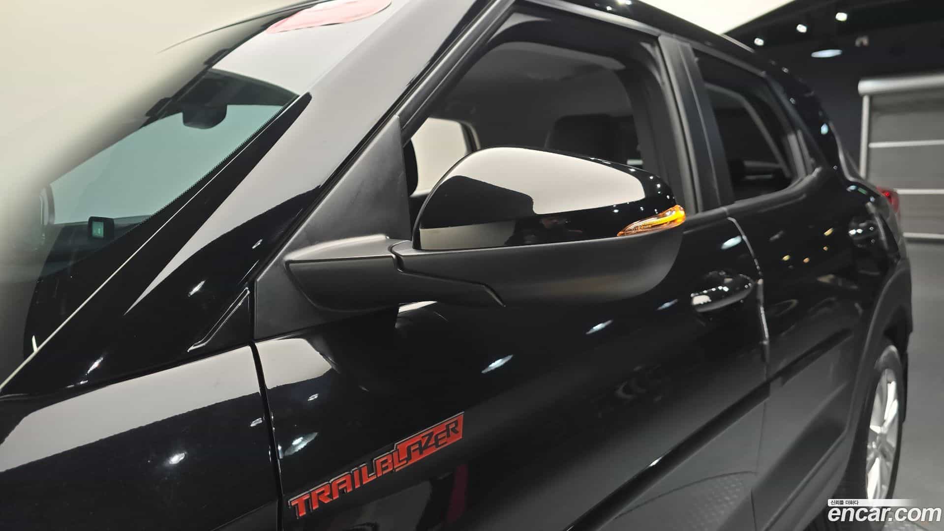 Trailblazer Chevrolet 2021.8-OPTION-043