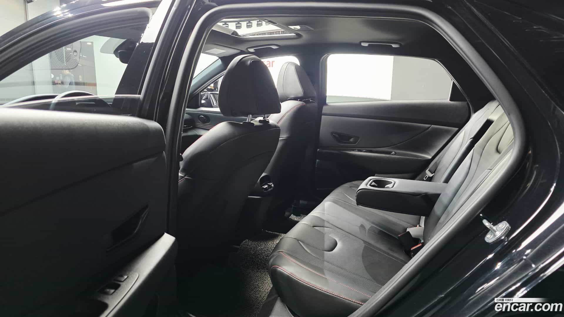 AVANTE Hyundai 2020.10-OPTION-015