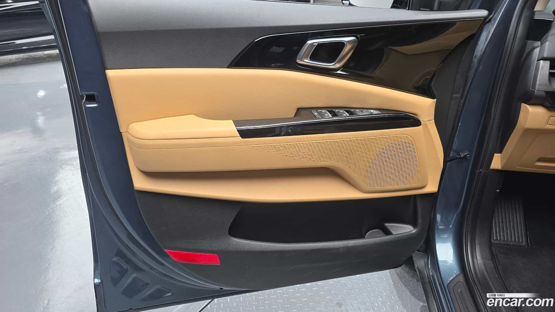 Canival Kia 2023.2-INNER-034
