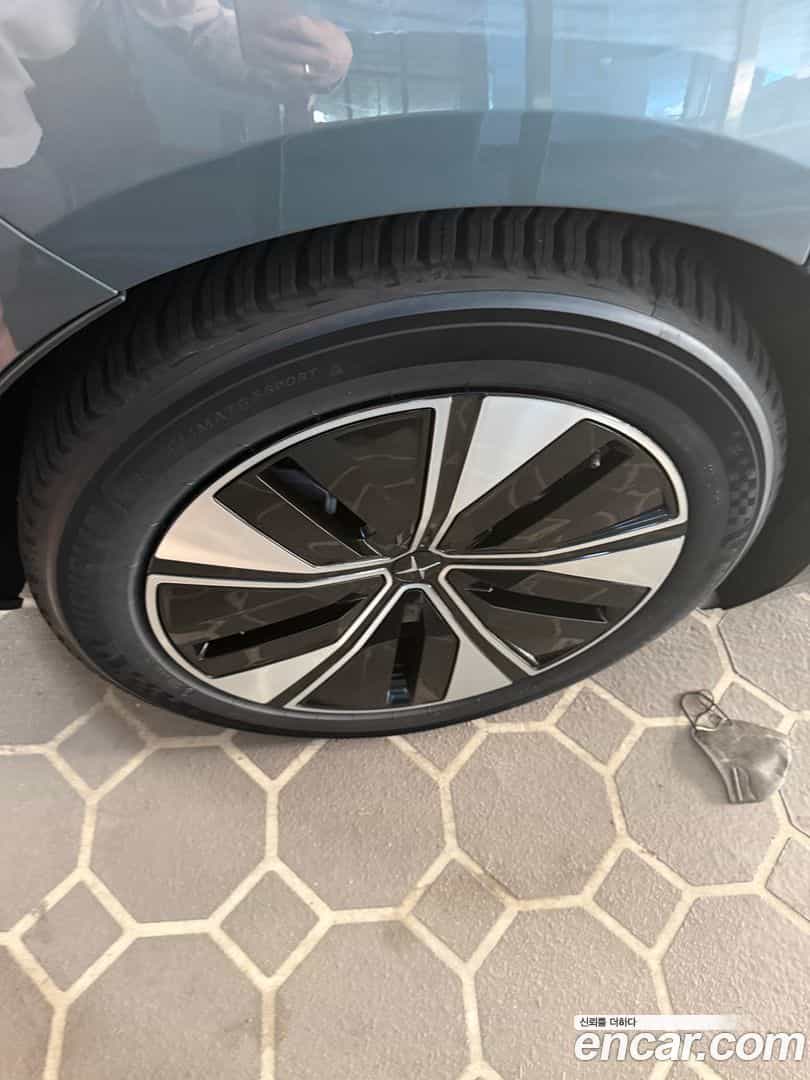 Polestar 4 Polestar 2025.6-INNER-010