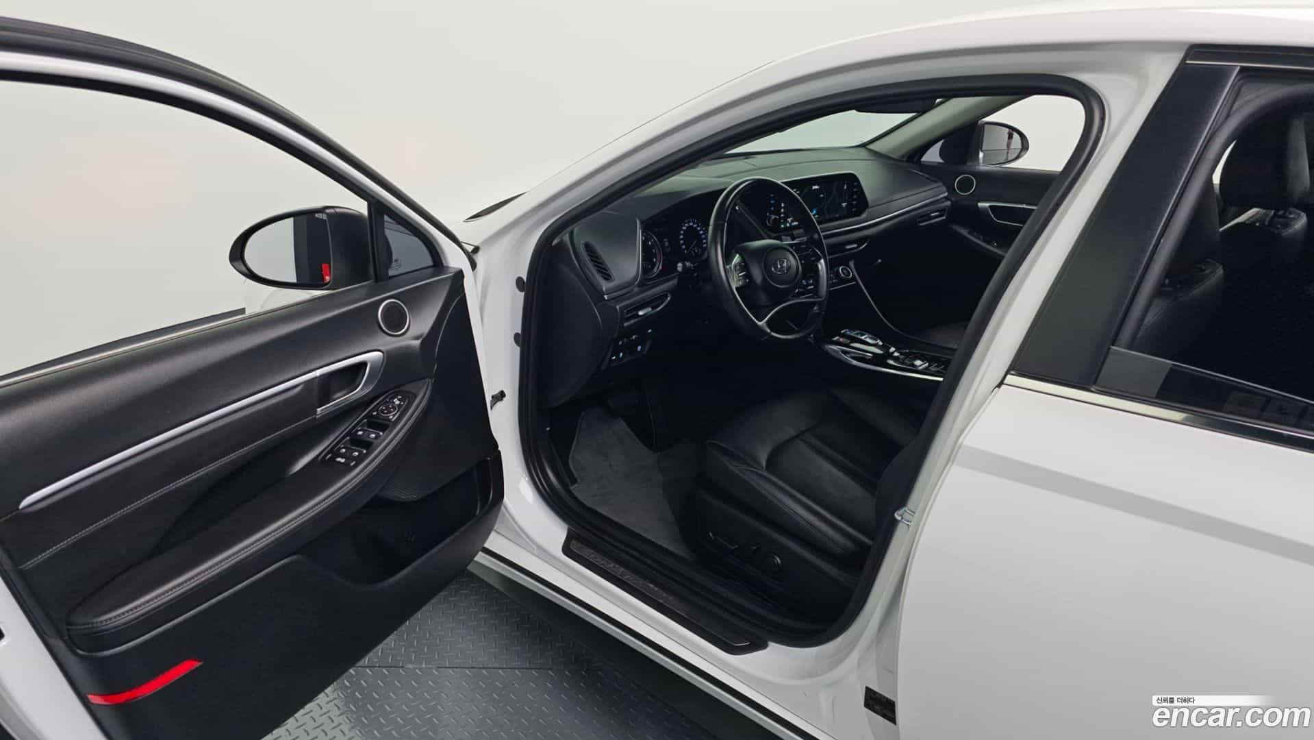 Sonata Hyundai 2022.6-INNER-010