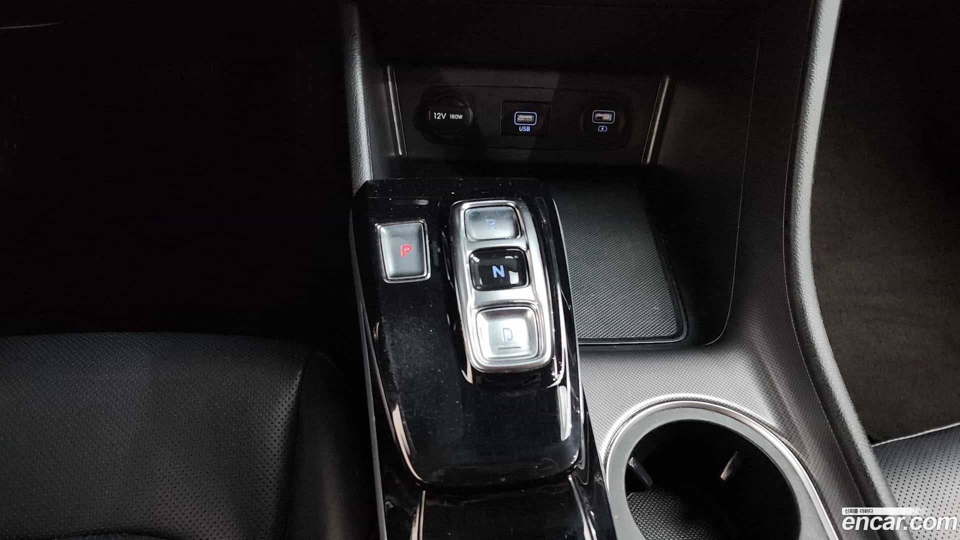 Sonata Hyundai 2022.2-INNER-009