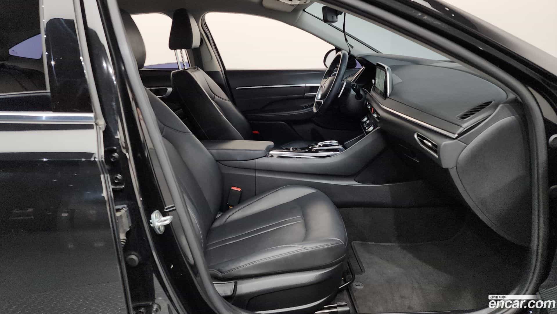 Sonata Hyundai 2022.2-INNER-036