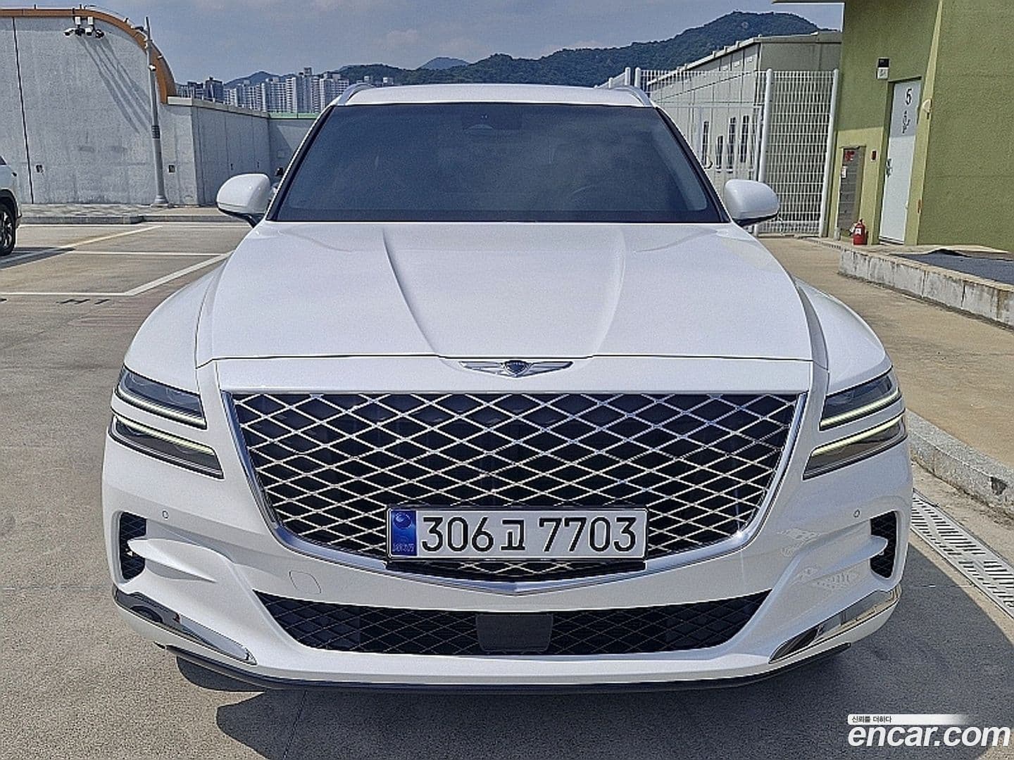 Main__Slider__Photo:GV80 Genesis 2020.7-0