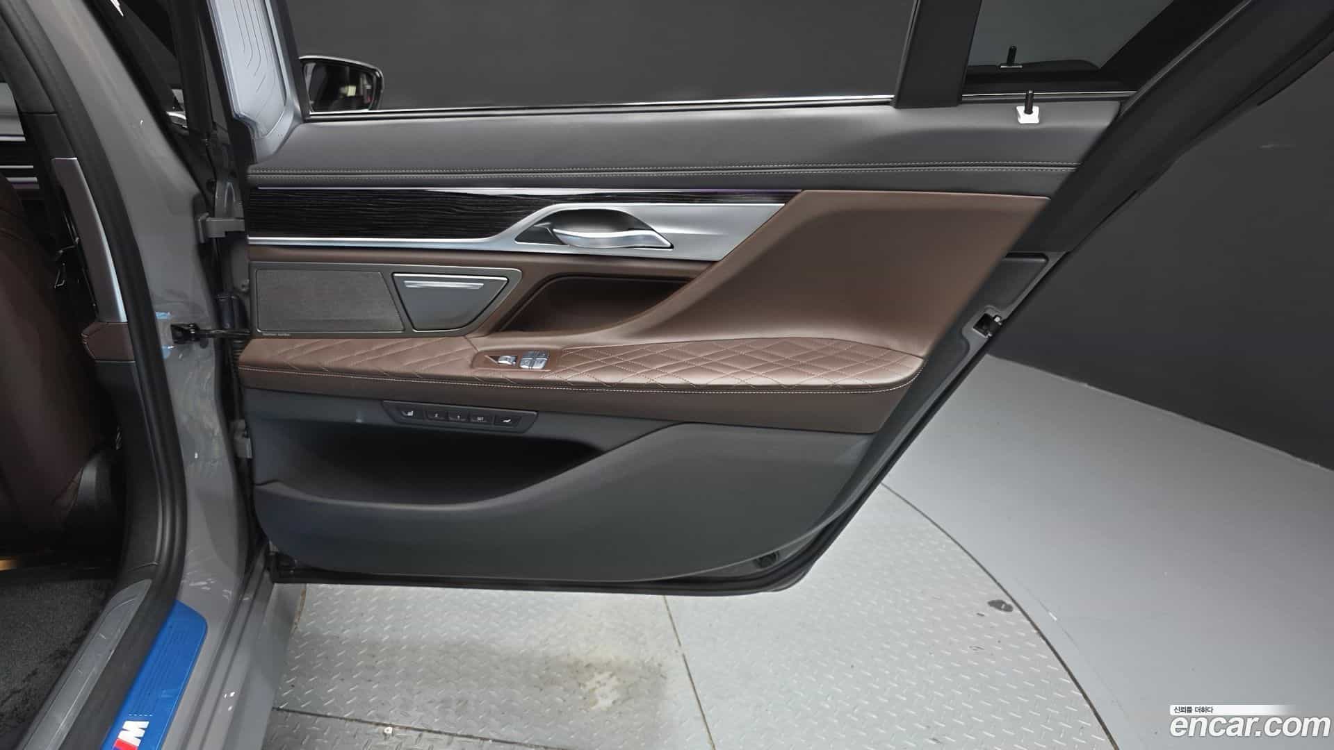 7-Series BMW 2021.5-INNER-035