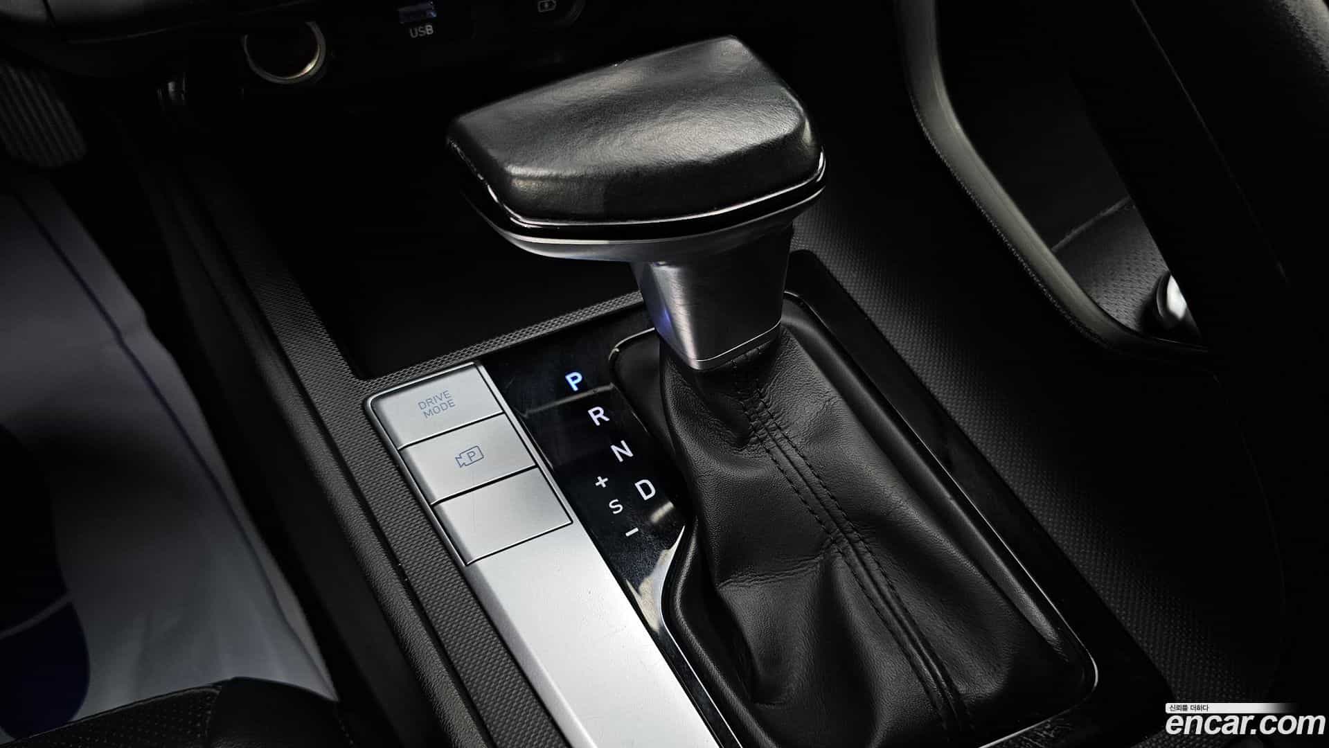 AVANTE Hyundai 2021.3-INNER-009