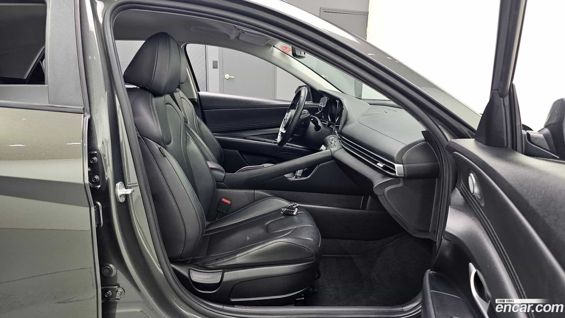 AVANTE Hyundai 2021.3-INNER-036