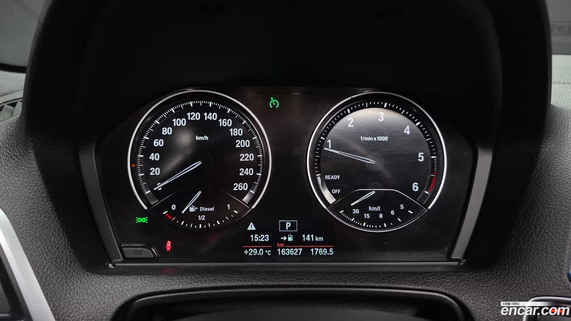 1-Series BMW 2017.11-INNER-008