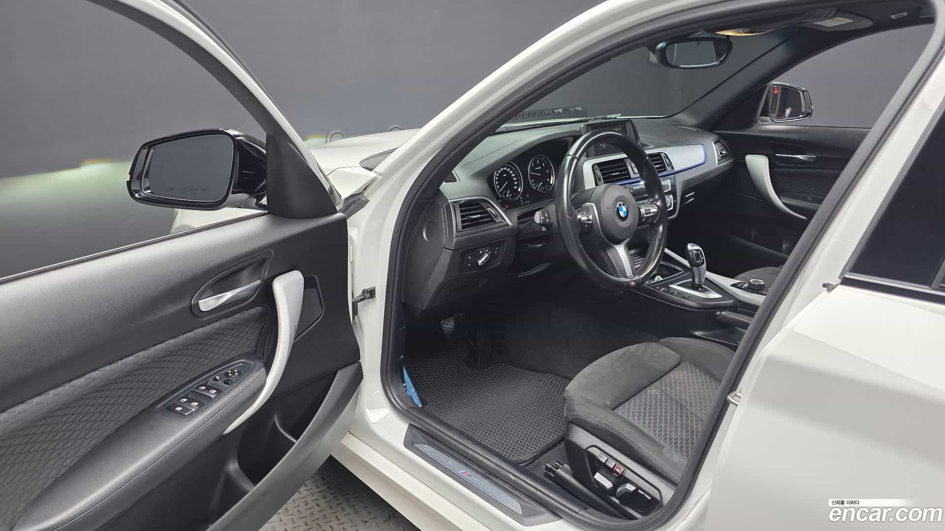 1-Series BMW 2017.11-INNER-010