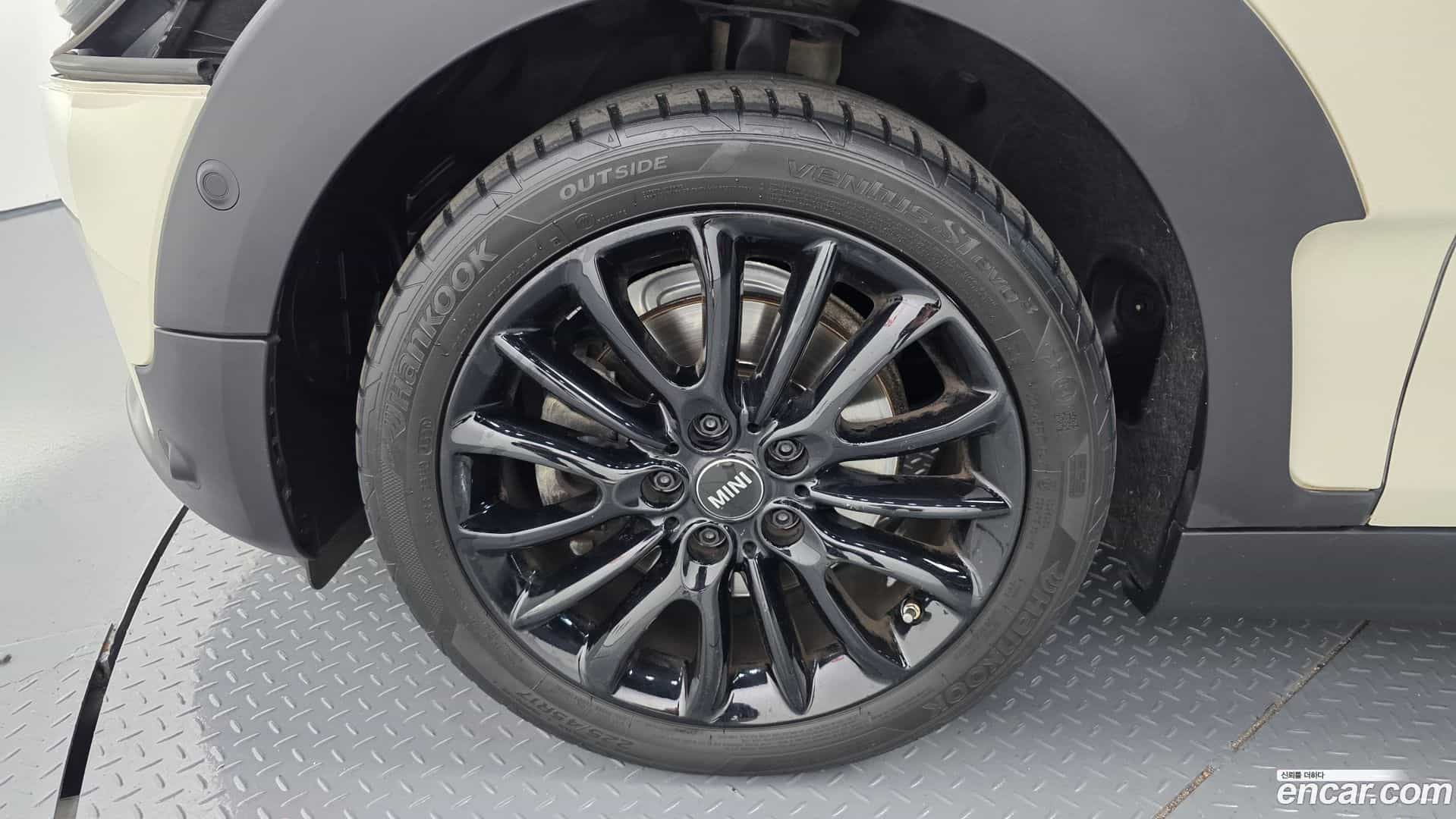 Clubman Mini 2021.3-OUTER-031