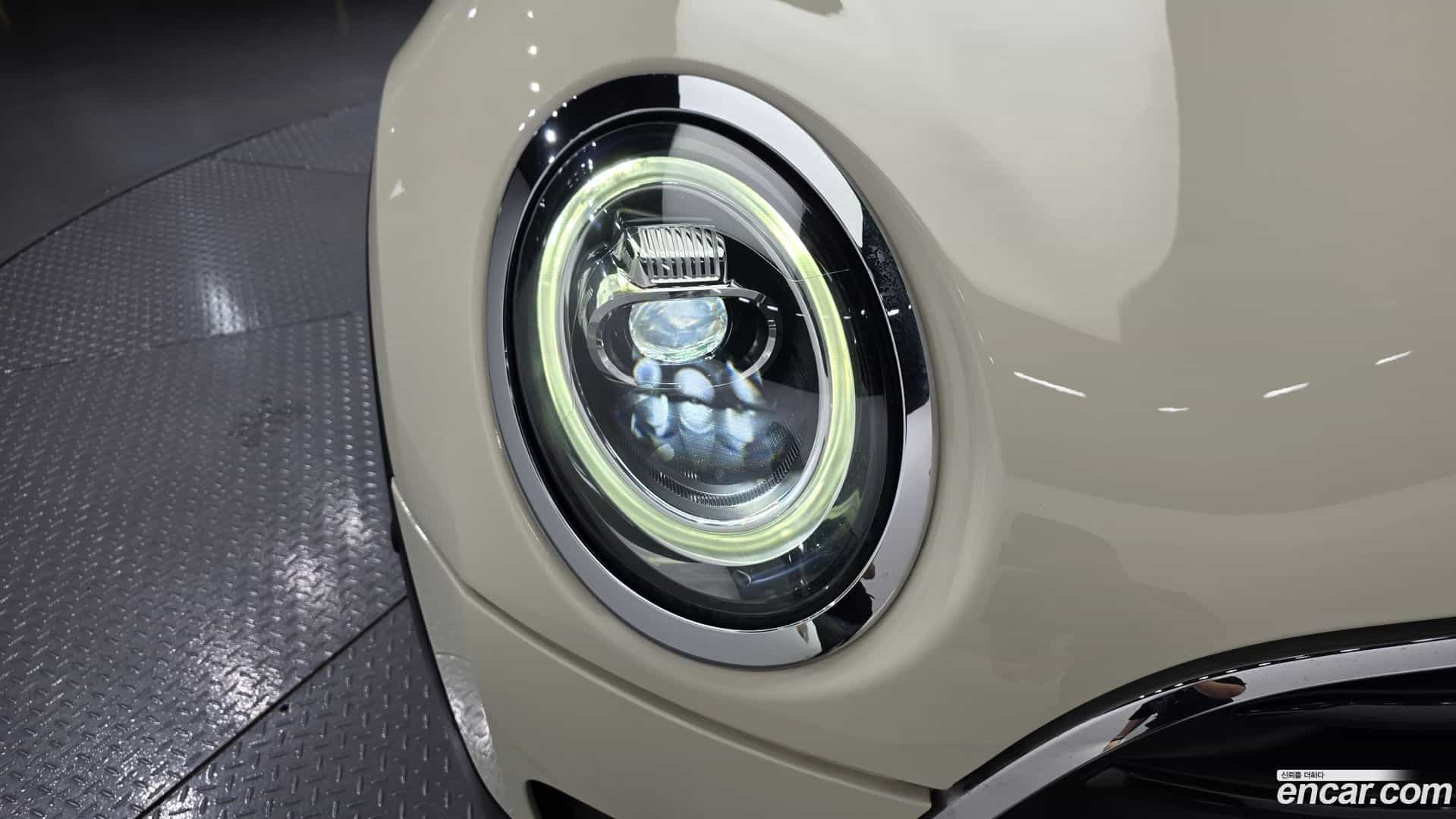 Clubman Mini 2021.3-OUTER-032