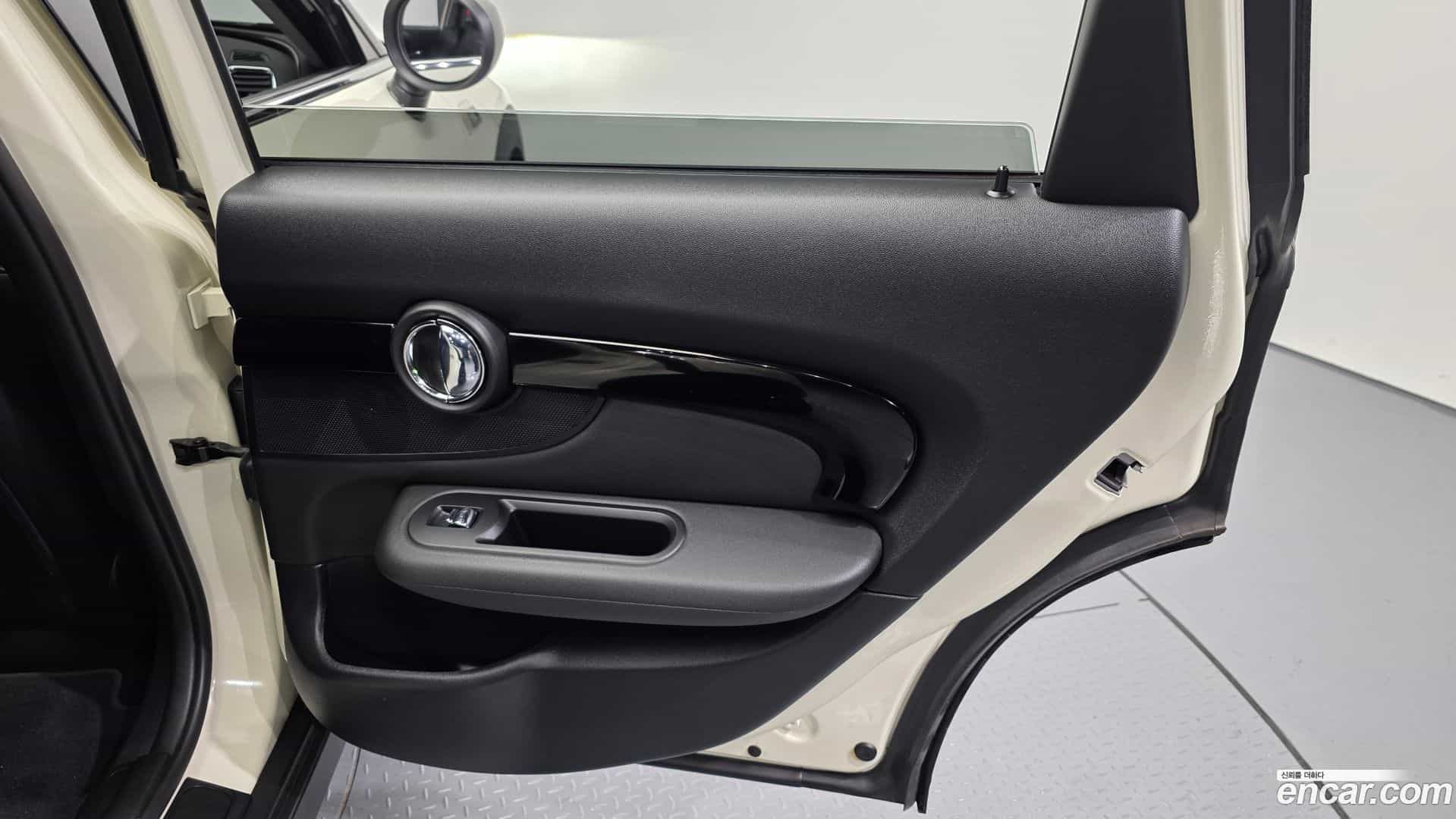 Clubman Mini 2021.3-INNER-035