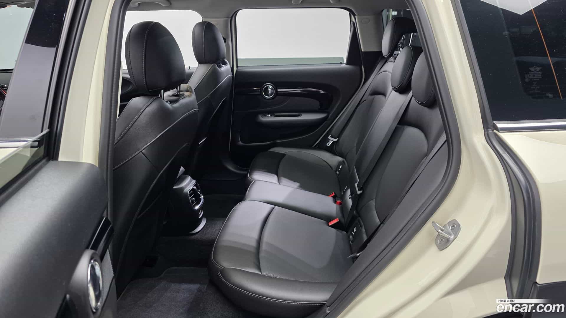 Clubman Mini 2021.3-INNER-036