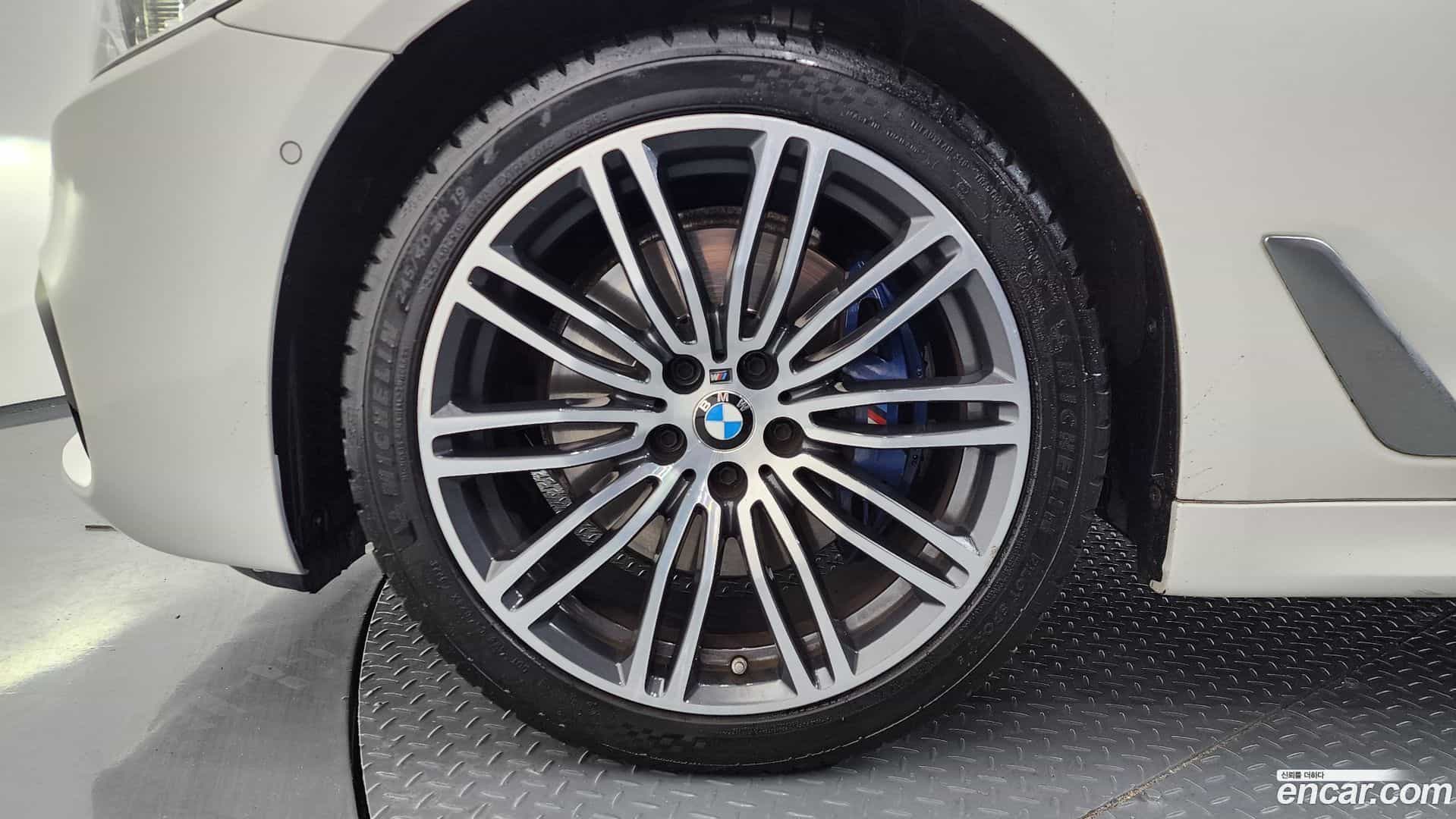 5-Series BMW 2019.4-OUTER-005