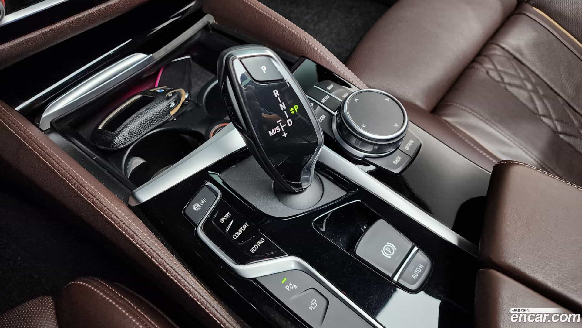 5-Series BMW 2019.4-INNER-009