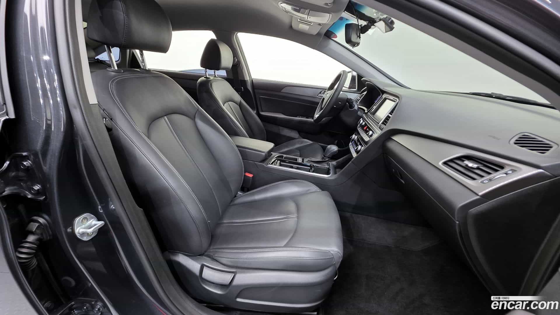 Sonata Hyundai 2018.6-INNER-010