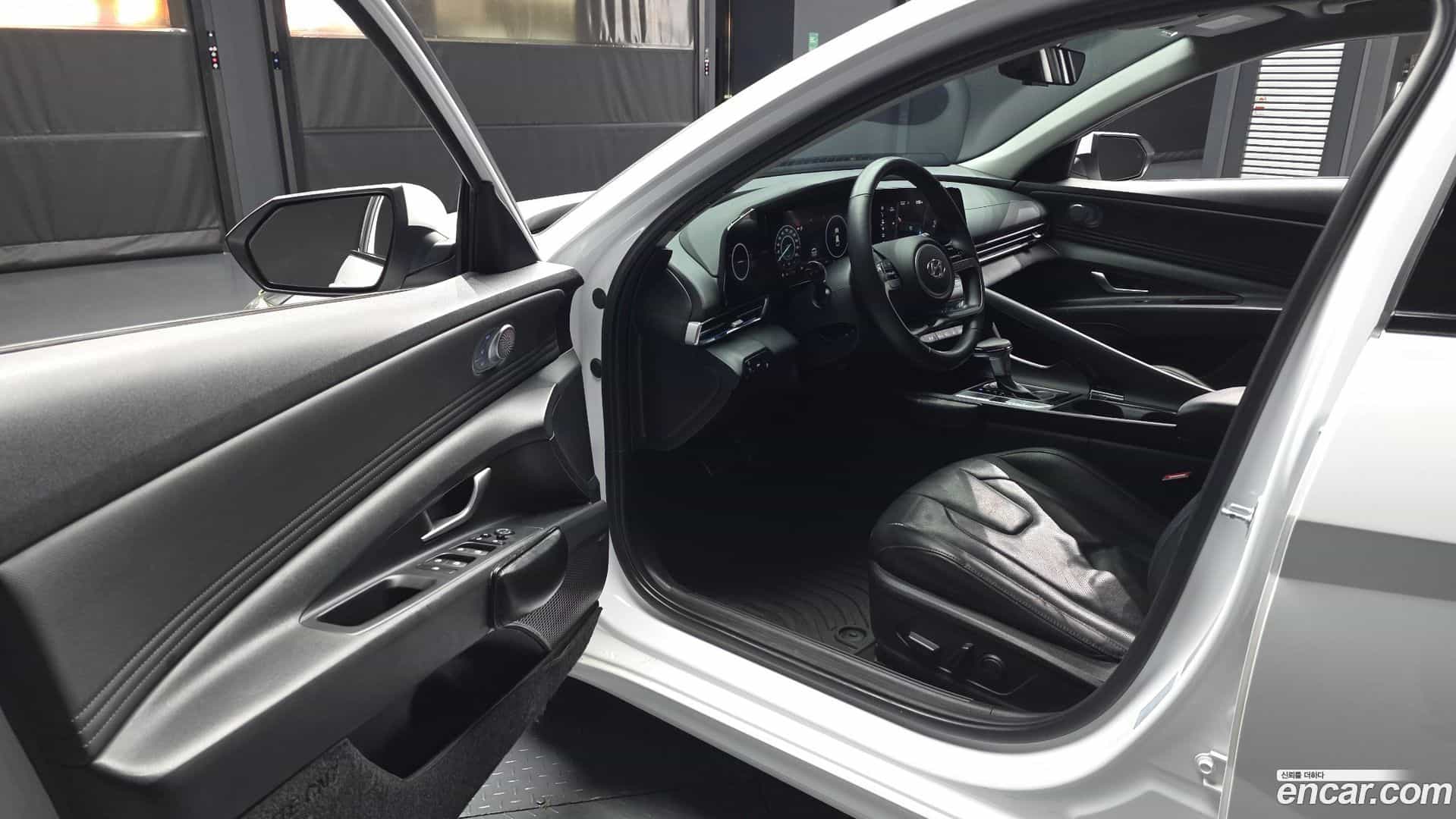 AVANTE Hyundai 2020.7-INNER-010