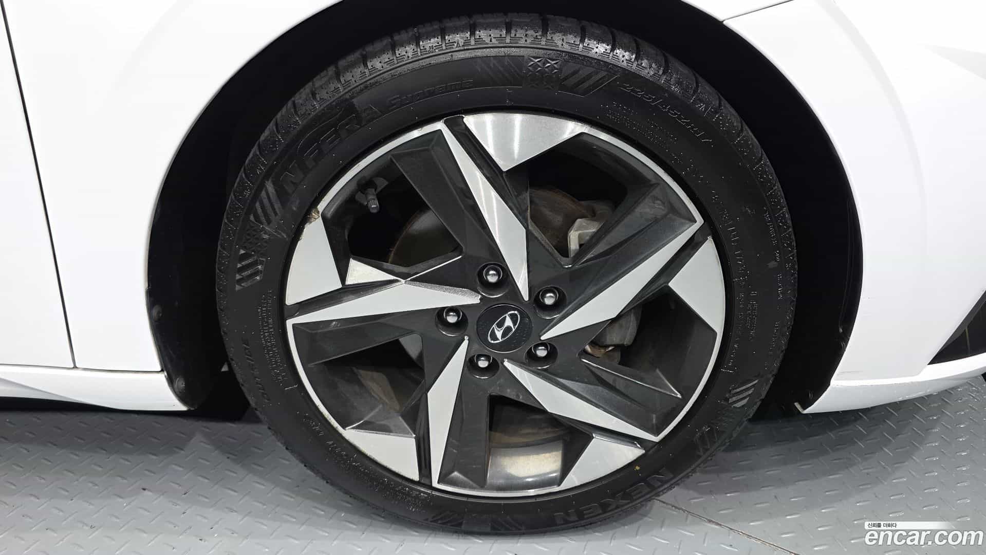 AVANTE Hyundai 2020.7-OUTER-031
