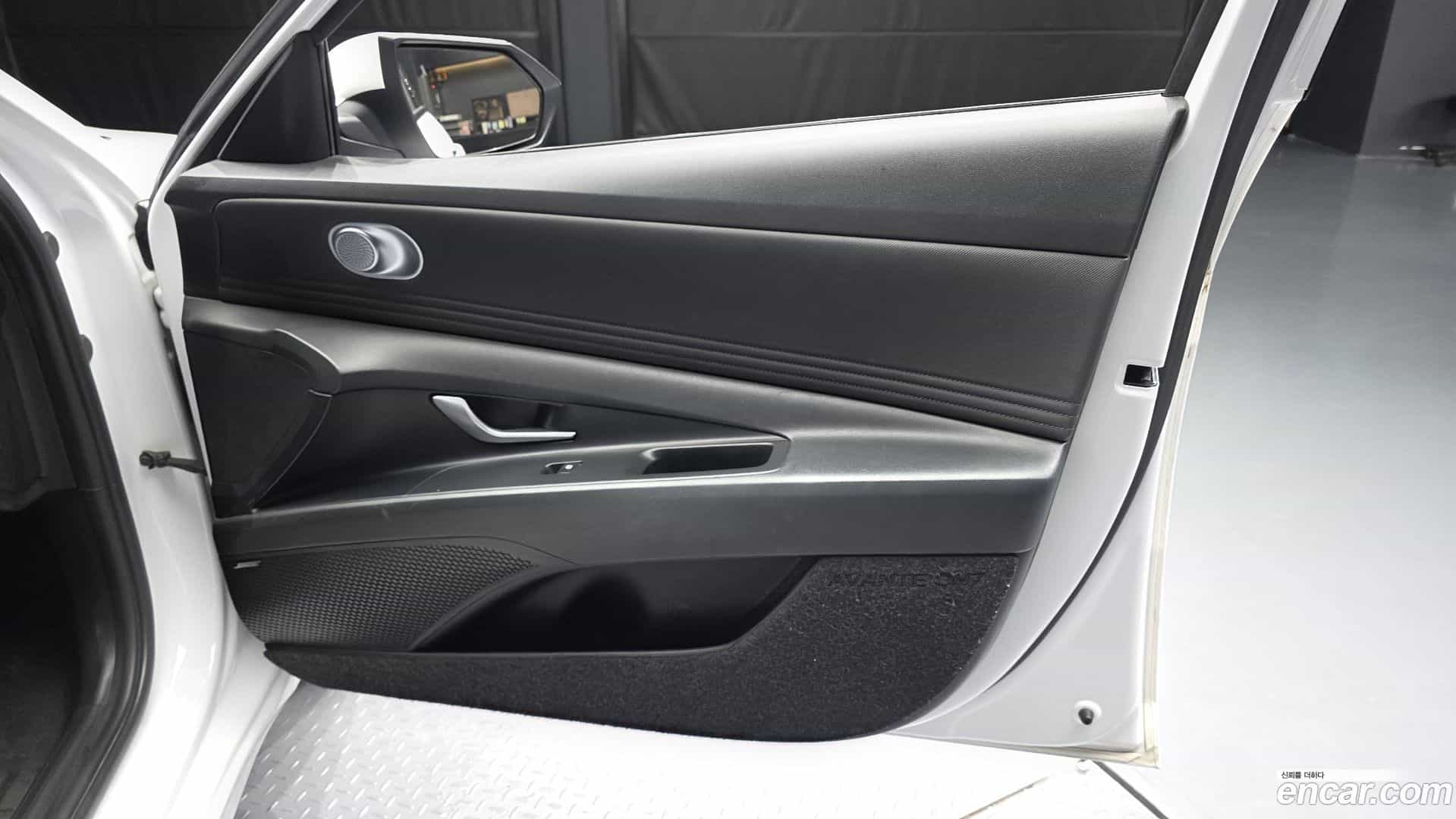 AVANTE Hyundai 2020.7-INNER-034