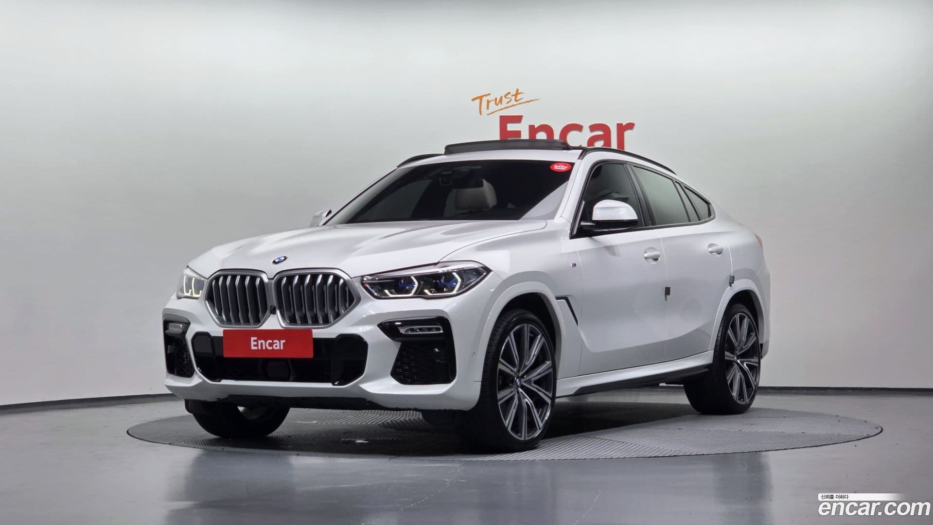 Main__Slider__Photo:X6 BMW 2021.6-0