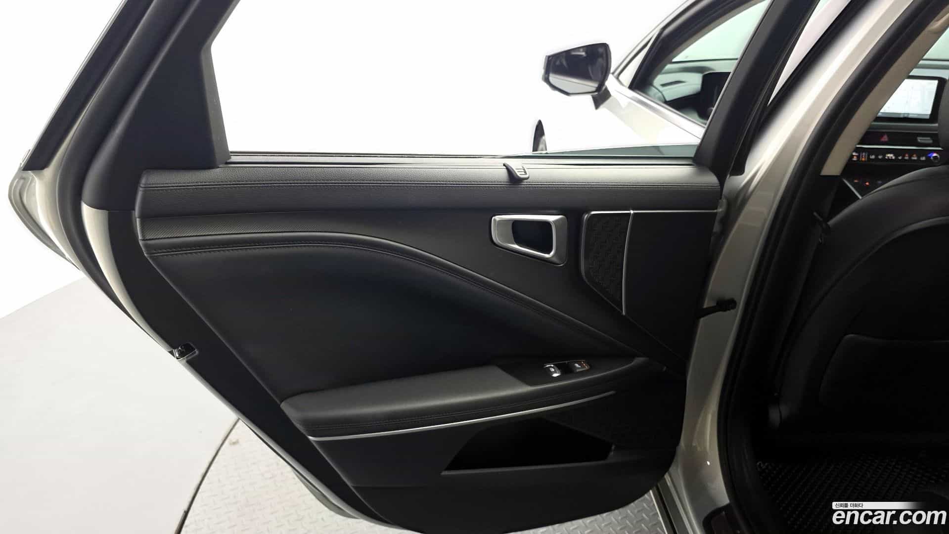 K8 Kia 2025.6-INNER-035