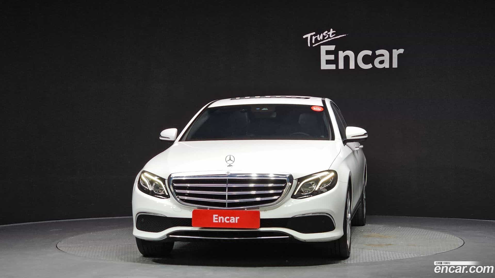 E-Class Mercedes-Benz 2019.6-OUTER-003
