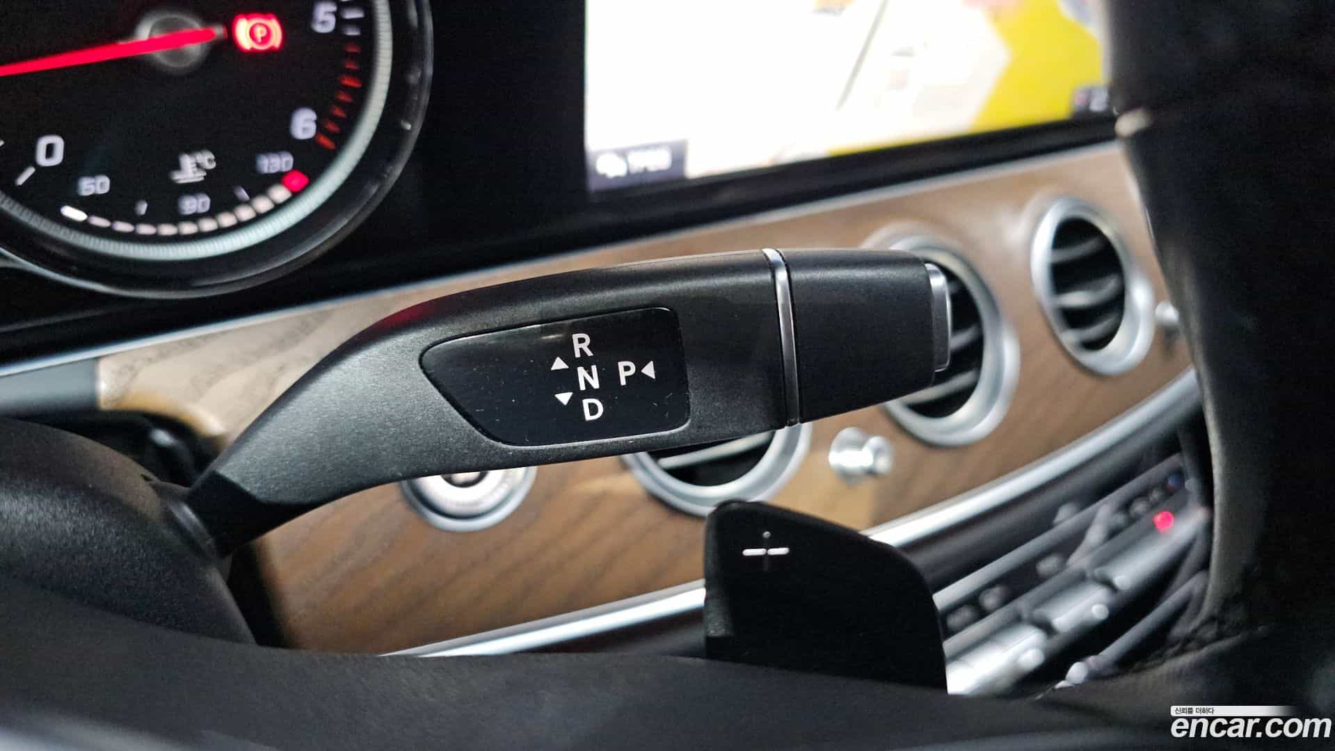 E-Class Mercedes-Benz 2019.6-INNER-009