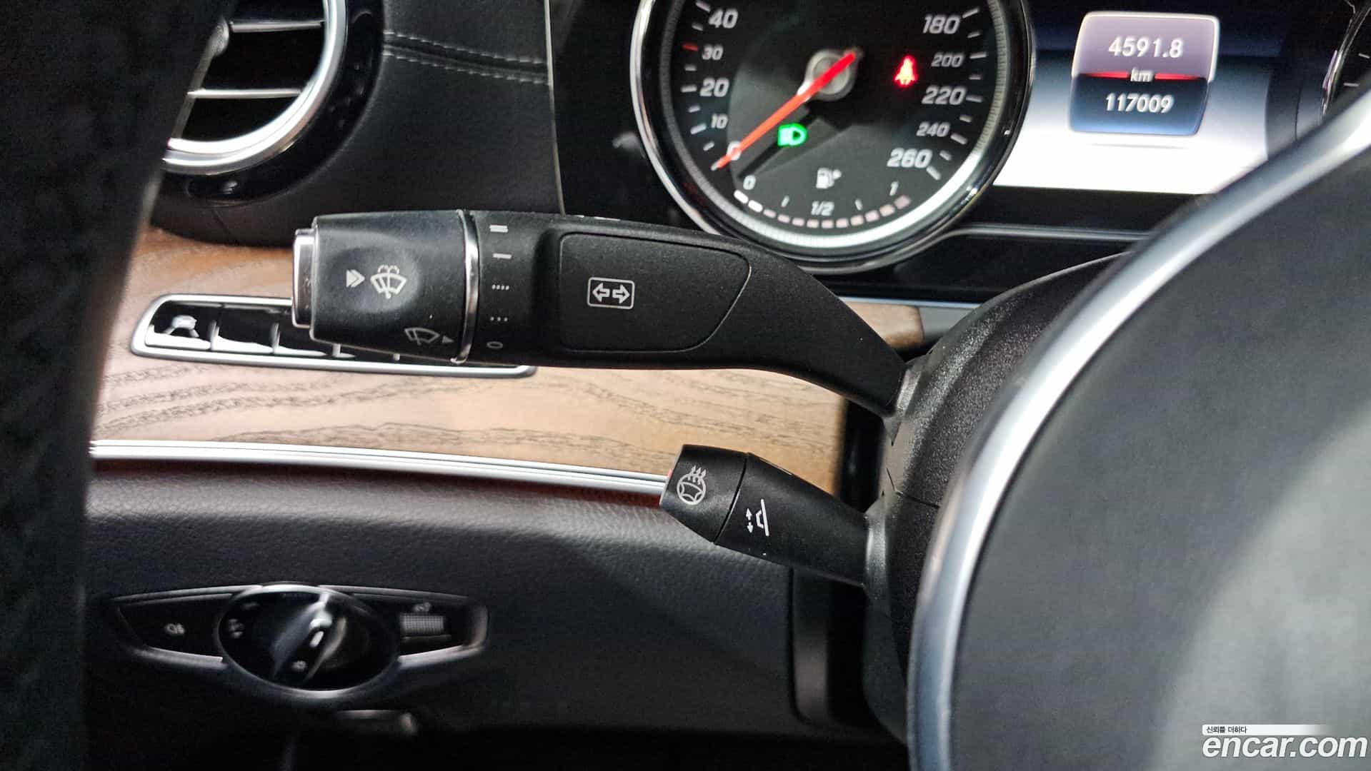 E-Class Mercedes-Benz 2019.6-OPTION-020
