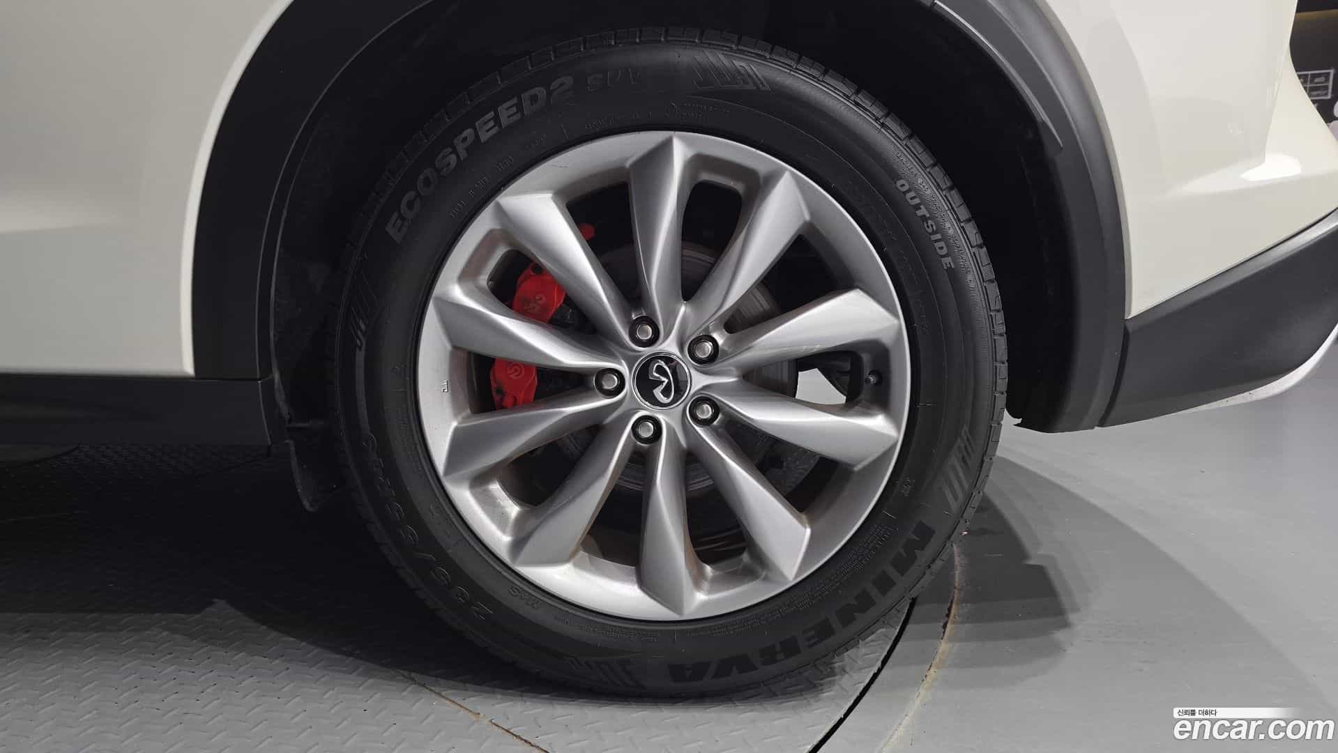 QX50 Infiniti 2019.7-OUTER-031