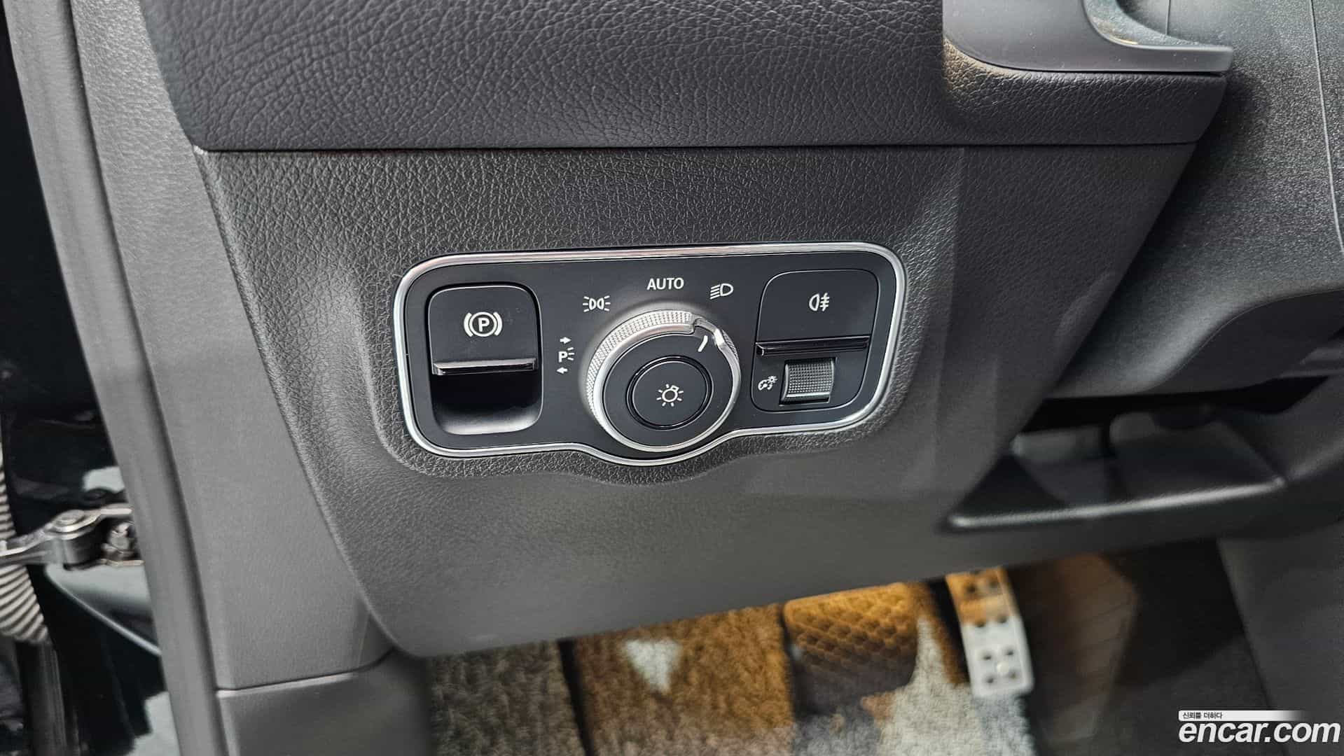 GLB-Class Mercedes-Benz 2021.7-OPTION-024