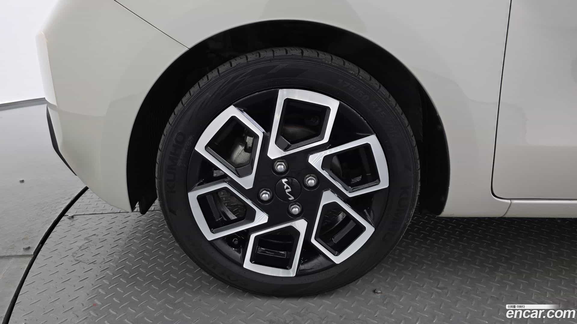 RAY Kia 2022.9-OUTER-005