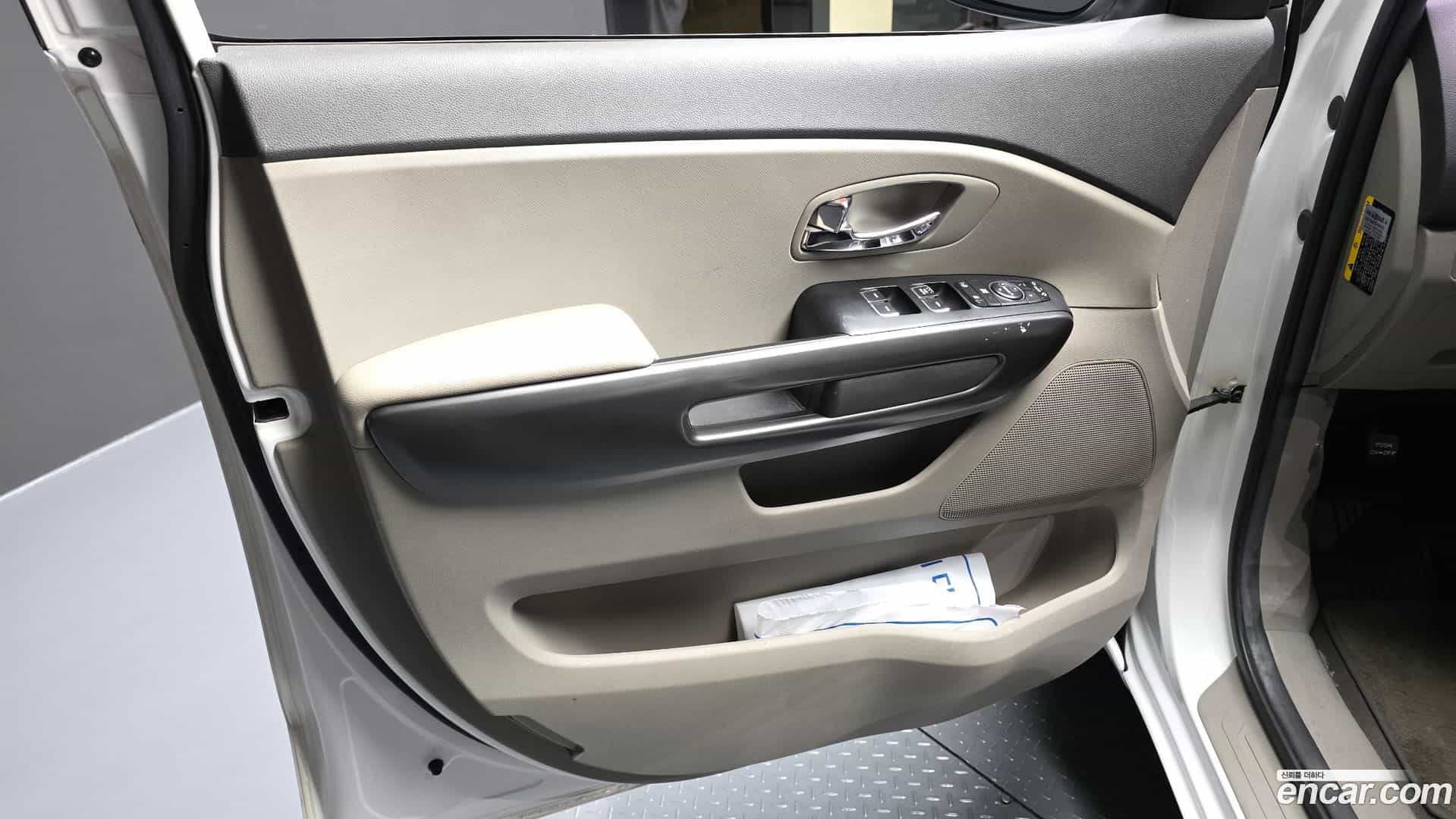 Canival Kia 2017.7-INNER-034