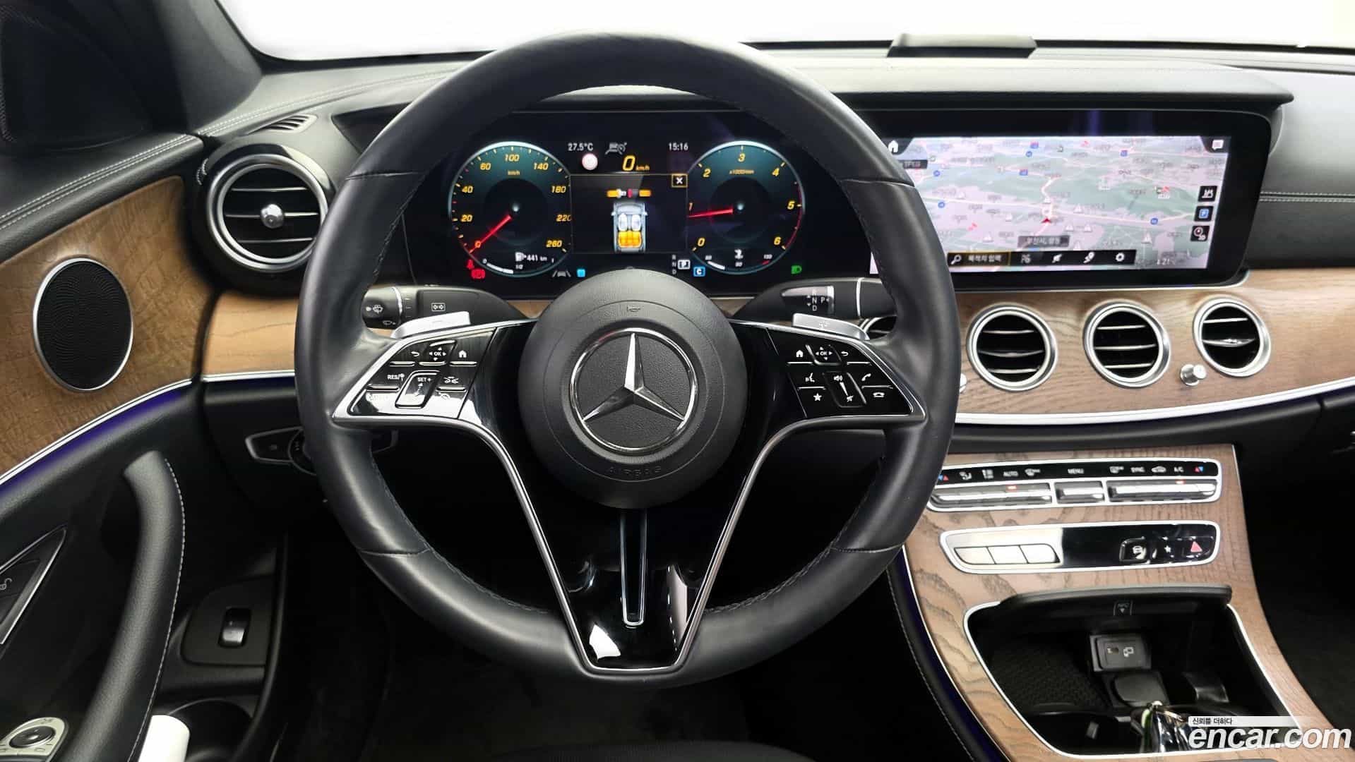E-Class Mercedes-Benz 2021.7-OPTION-017