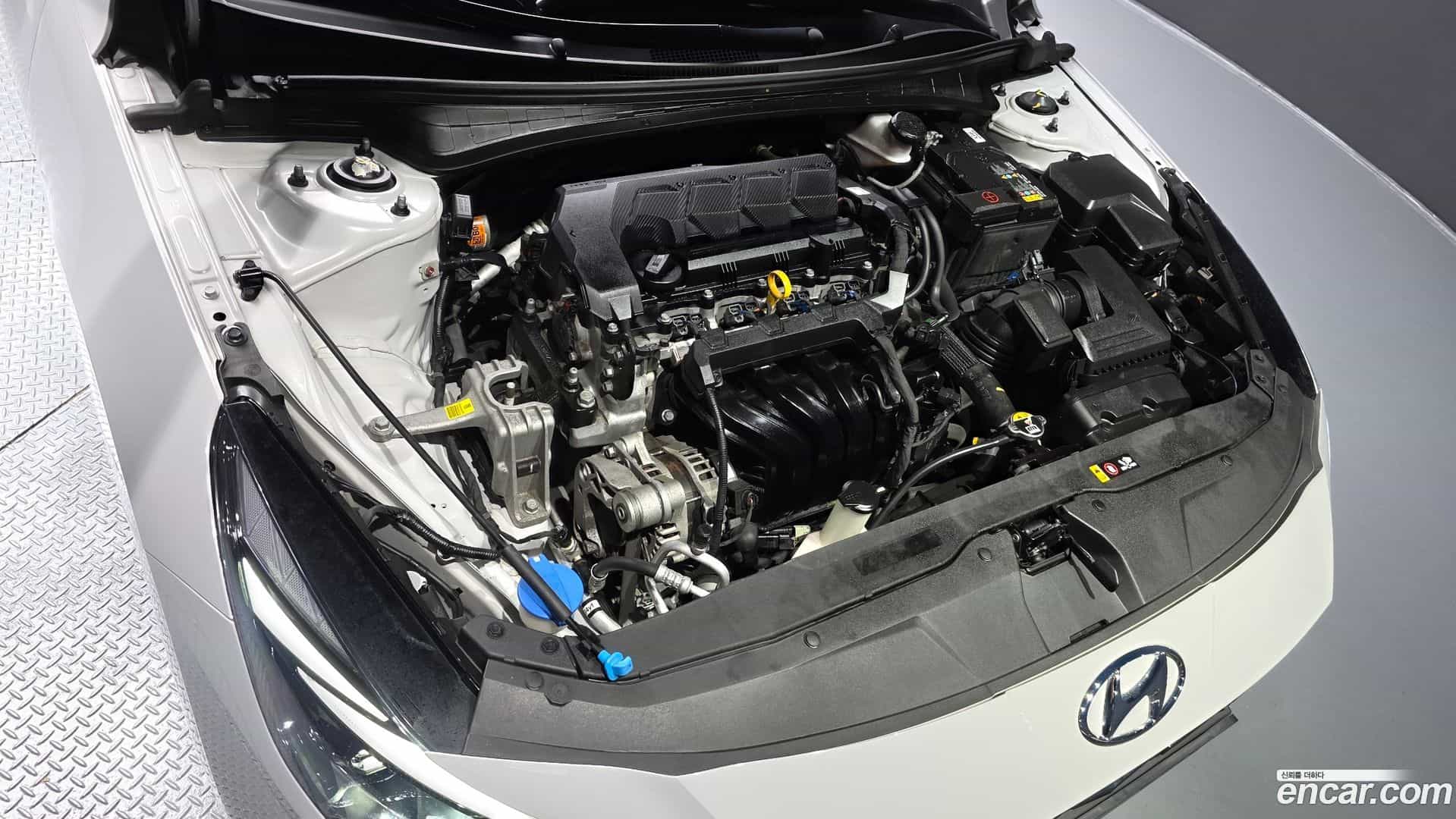 AVANTE Hyundai 2021.6-OUTER-006