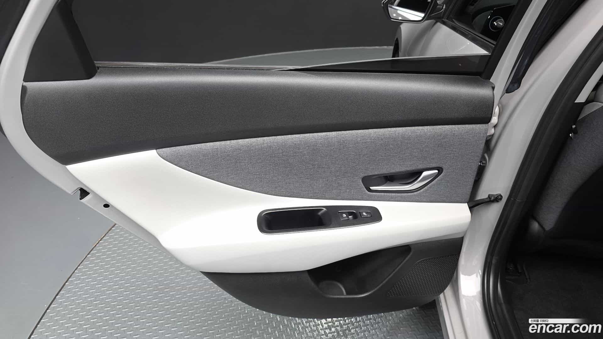 AVANTE Hyundai 2021.6-INNER-035