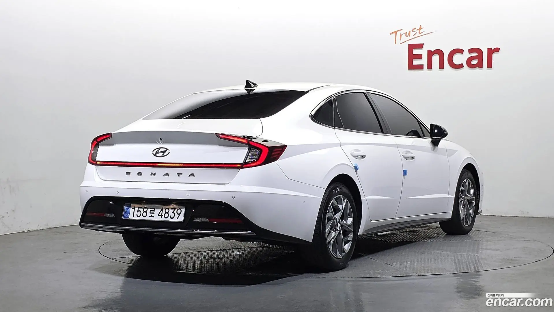 Main__Slider__Photo:Sonata Hyundai 2022.5-1