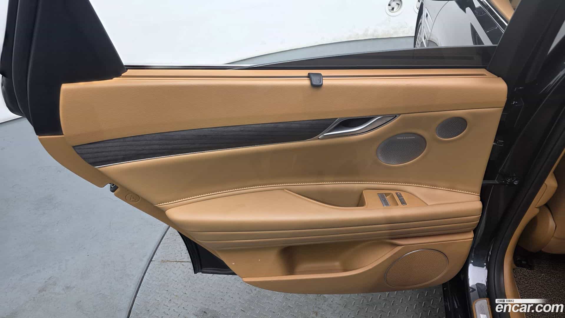 G80 Genesis 2024.5-INNER-035