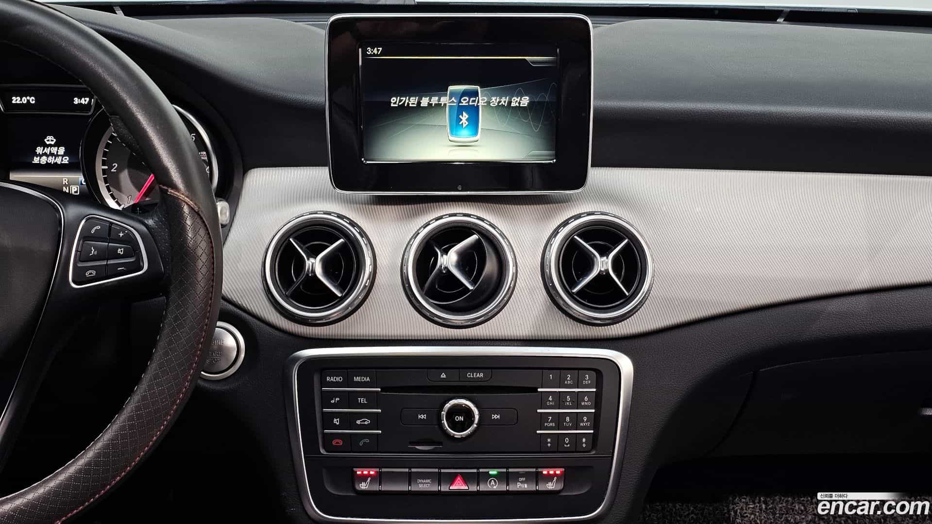 GLA-Class Mercedes-Benz 2017.2-OPTION-019