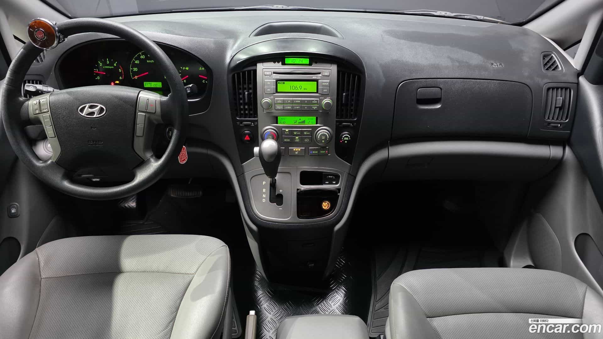 Starex Hyundai 2014.9-INNER-007