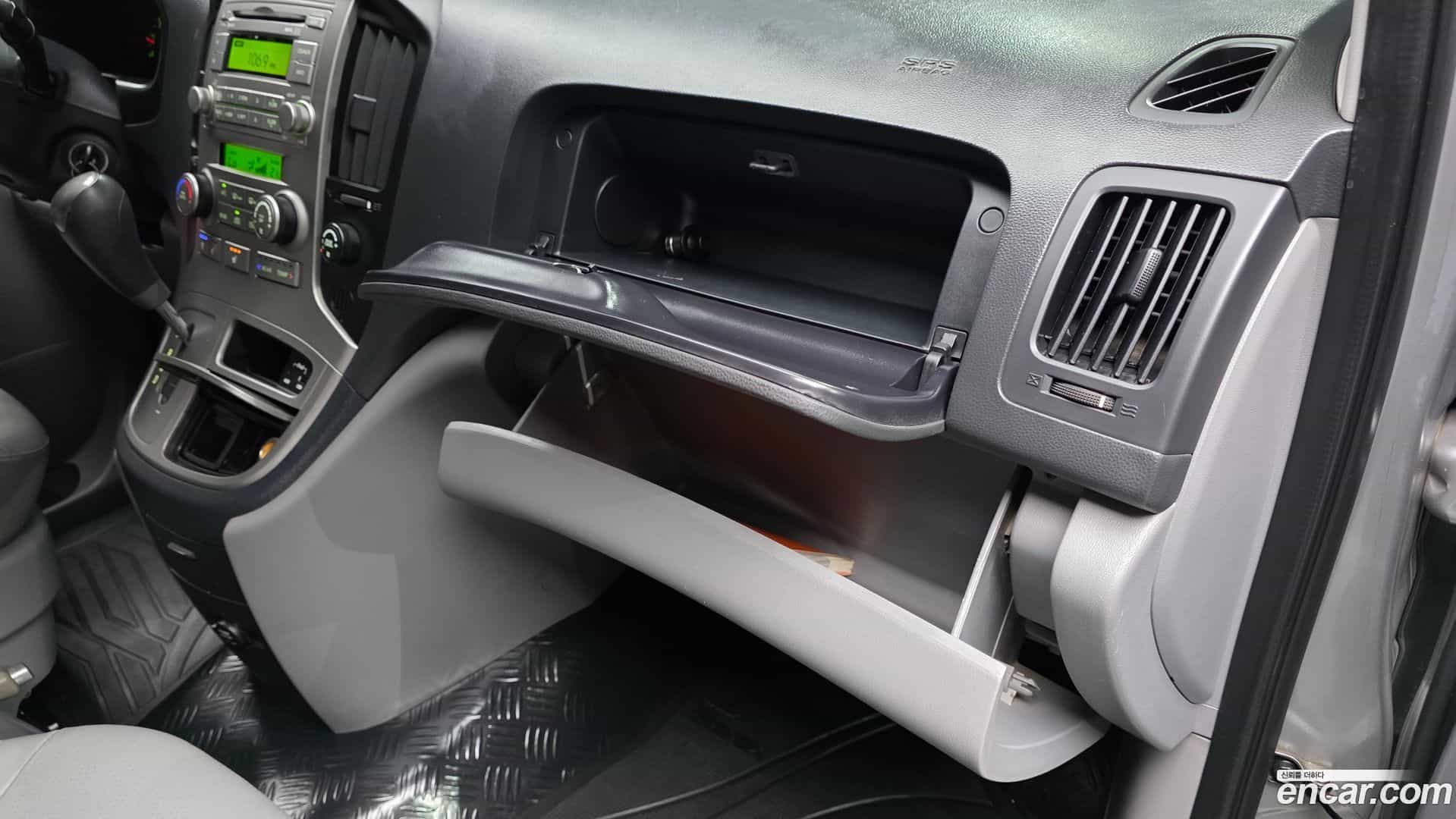 Starex Hyundai 2014.9-OPTION-043