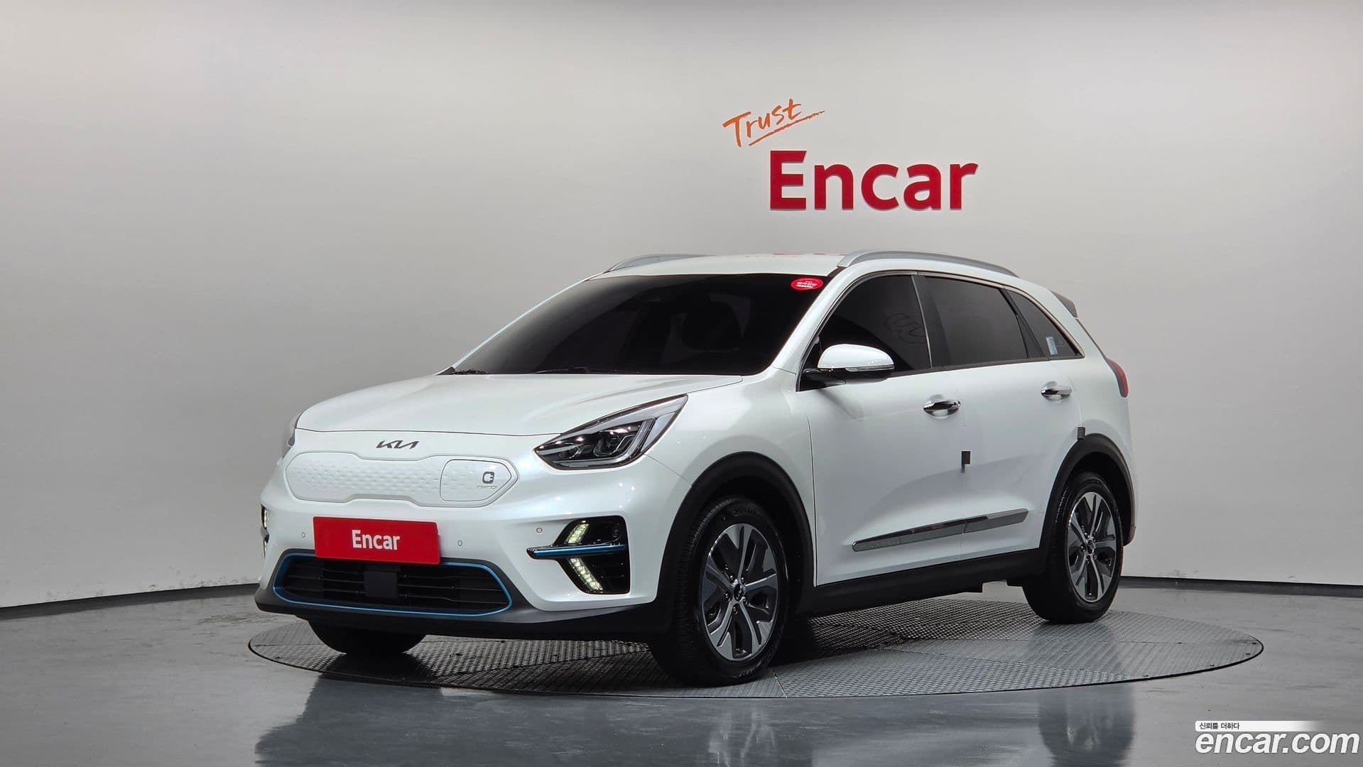 Main__Slider__Photo:Niro Kia 2021.5-0