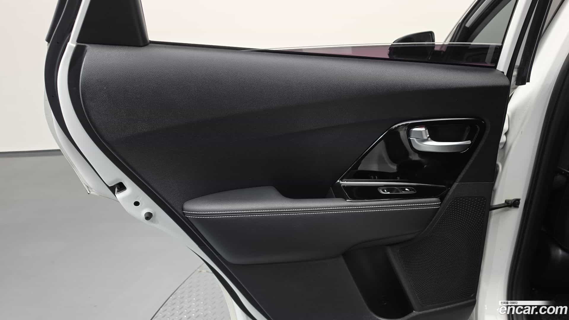 Niro Kia 2021.5-INNER-035