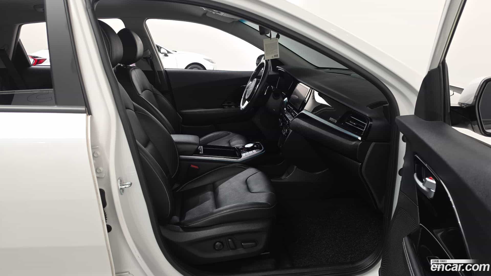 Niro Kia 2021.5-INNER-036