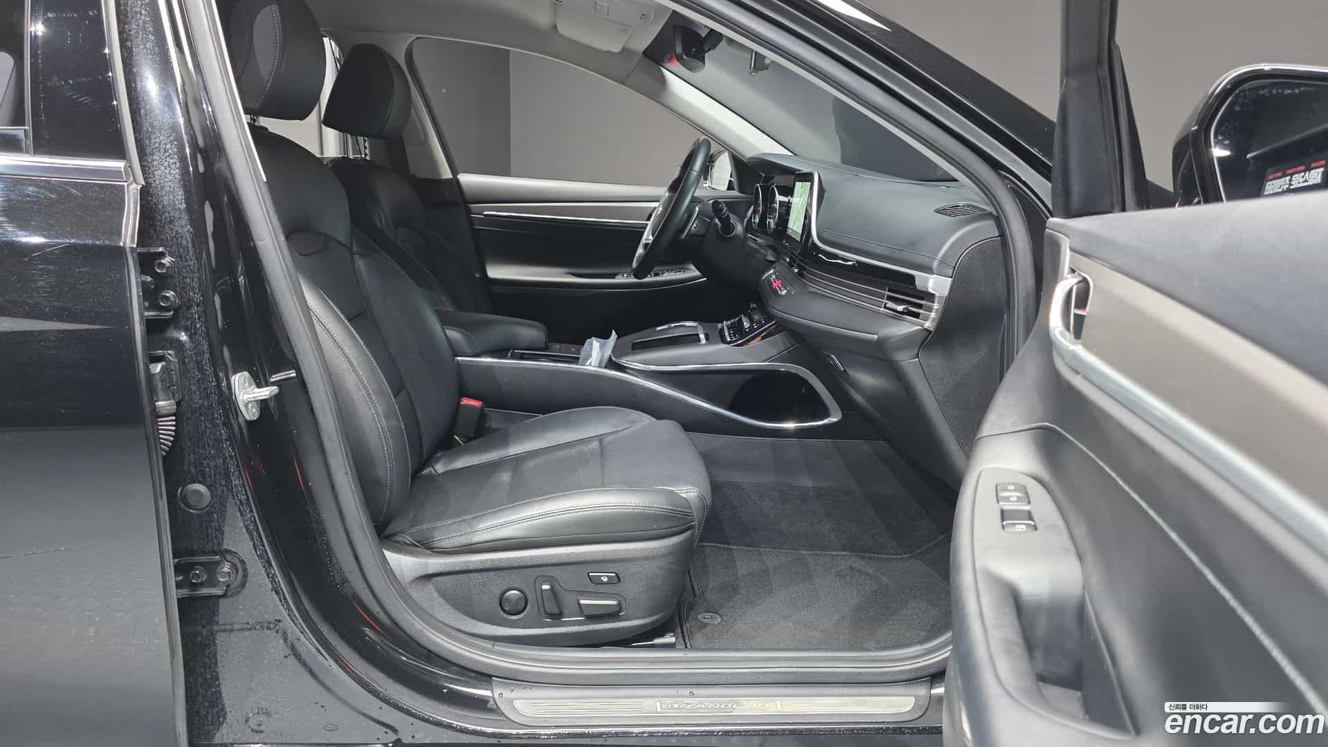 Grandeur Hyundai 2020.7-OPTION-015