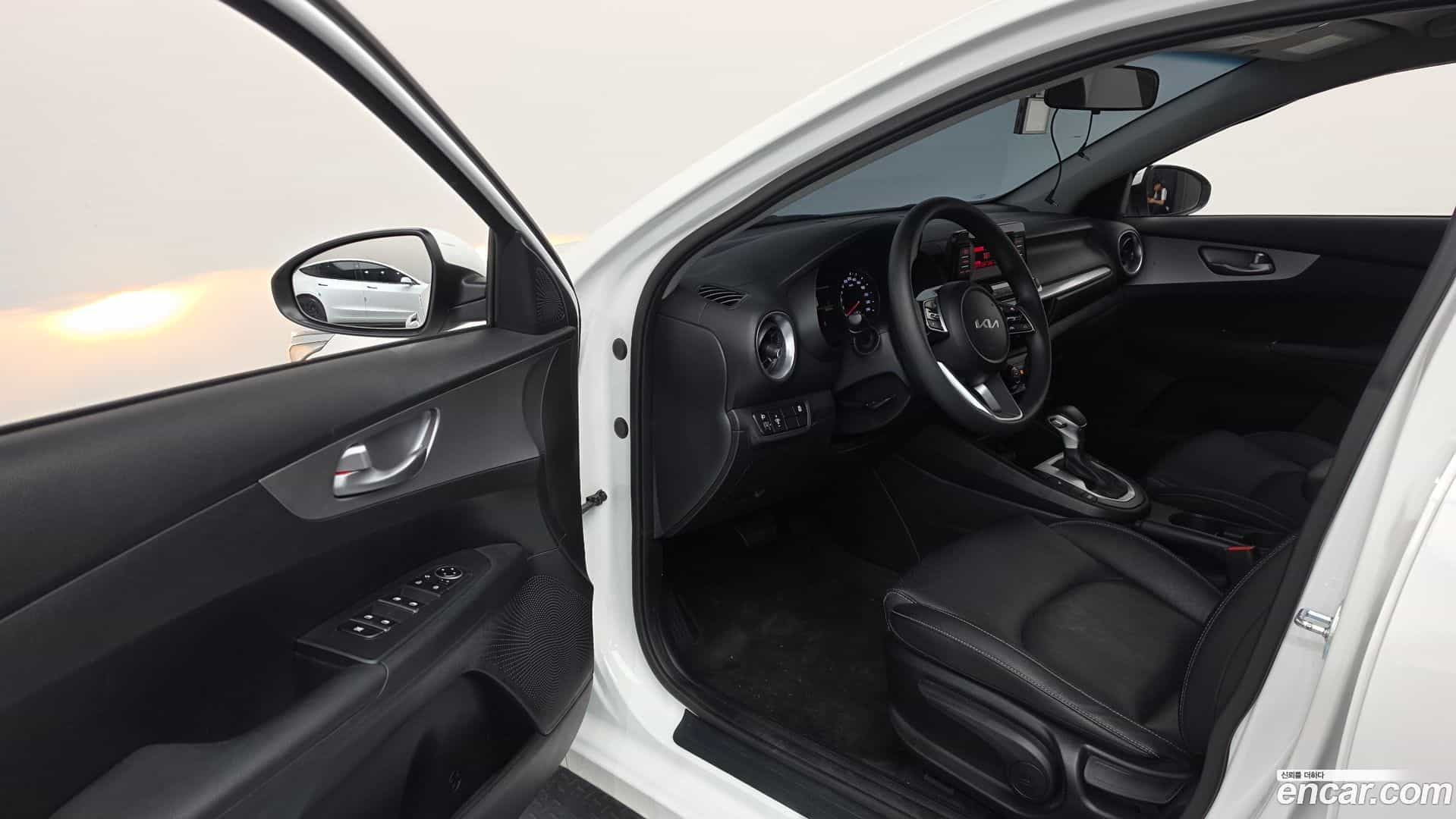 K3 Kia 2022.1-INNER-010